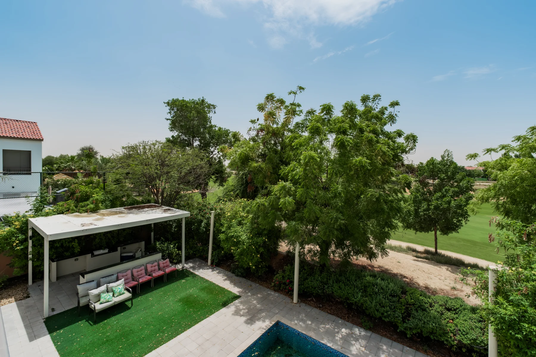 Redwood Avenue garden overlooking the golf course