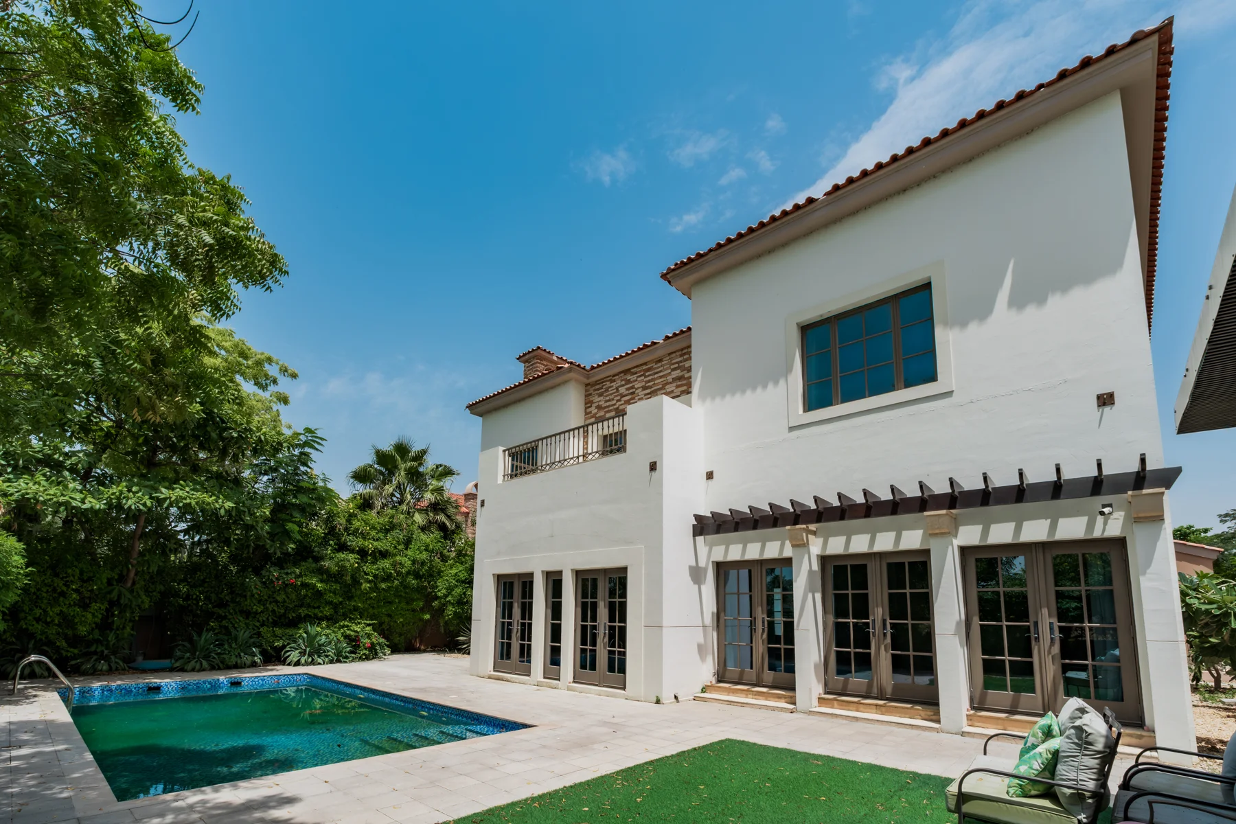 Redwood Avenue villa and pool, the first renovation opportunity under review